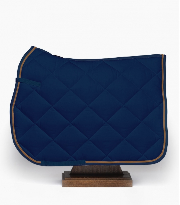 Accessoires de selle : étrivières, sangles, tapis